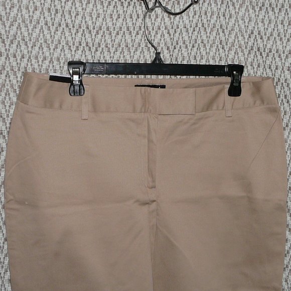 Kenneth Cole Capri Cropped Pants Women's 12 NWT Beige Khaki - Picture 7 of 9